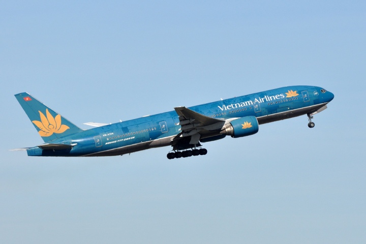 Vietnam Airlines to list its shares on Hochiminh SE by early April