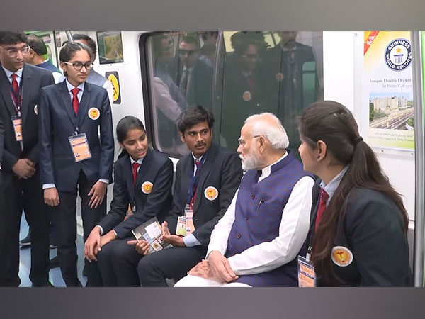 PM Modi Inaugurates Phase-I Of Nagpur Metro Rail Project, Takes Train ...