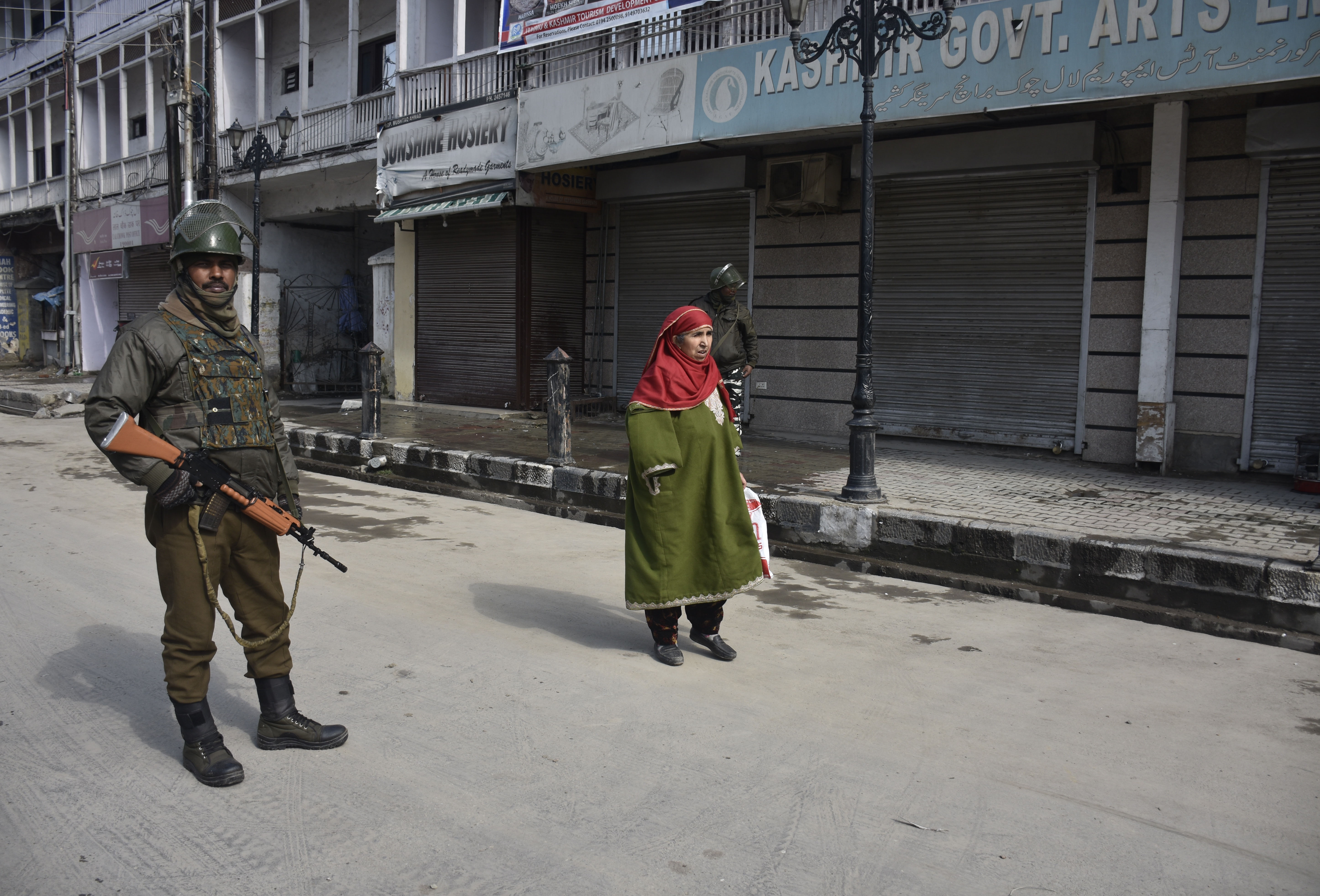 Curfew-like restrictions in Kashmir as part of Janata curfew