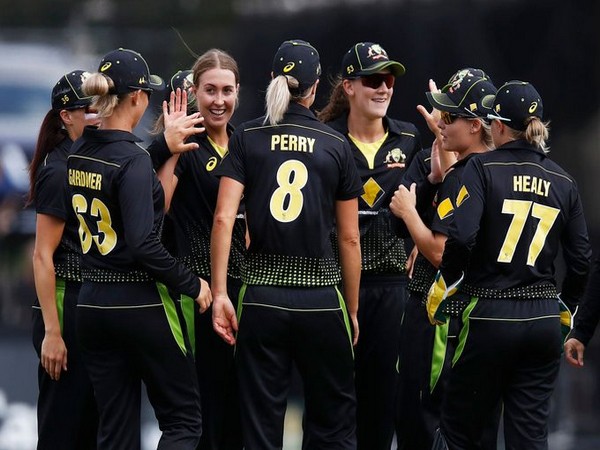 Women's Tri-series: Jess Jonassen's fifer guides Australia to win over India in final 