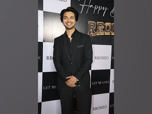 Youth sensation Rromeo launches Romantic Party Anthem Aankhon Main from the album 'Let Me Love' on his grand birthday Celebration