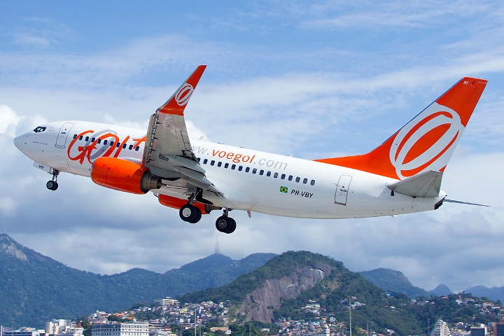 Brazil's Gol temporarily suspends comm operations with its 737 MAX 8 plane