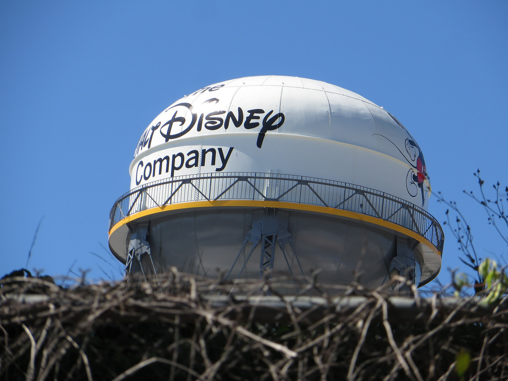 UPDATE 1-Disney profit misses on higher investments, shares fall 5%