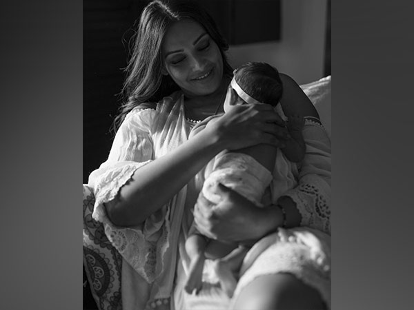 Bipasha Basu shares cute picture of daughter Devi as she turns 4 months old 
