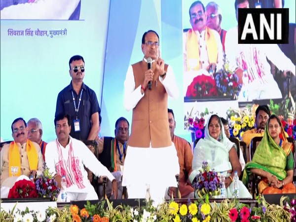 All open-air bars in Madhya Pradesh will be shut down from April 1, says CM Chouhan