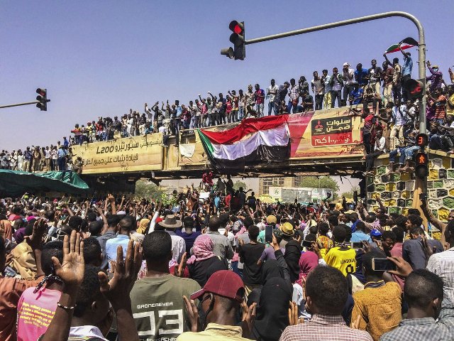 Khartoum sit-in turns violent; 'several' gunshots heard
