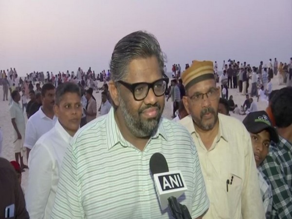 Lakshadweep: Cong candidate begins campaign with Eid prayers, rings in birthday on the trail