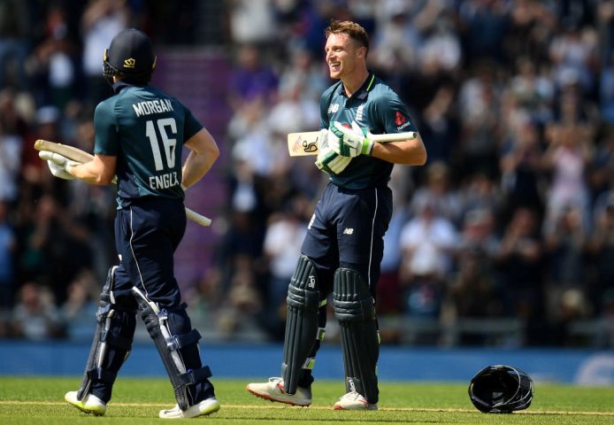 Cricket-Buttler blasts century as England edge Pakistan in run-fest