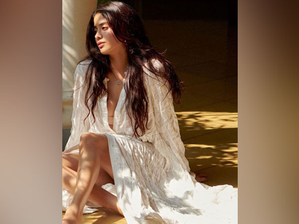 Janhvi Kapoor shares her Saturday vibe, looks elegant in white dress