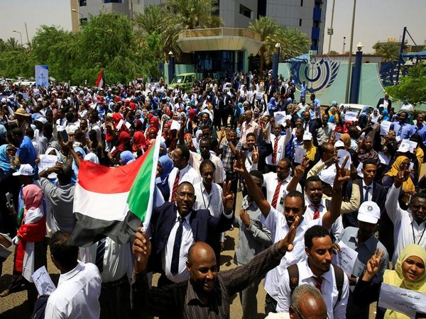 Sudan- Thousands rally to mourn dozens killed in brutal raid