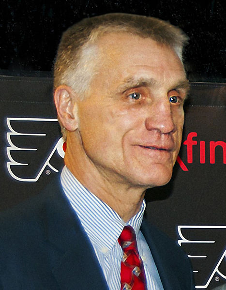 SPORTS-Flyers president Holmgren steps down, becomes adviser