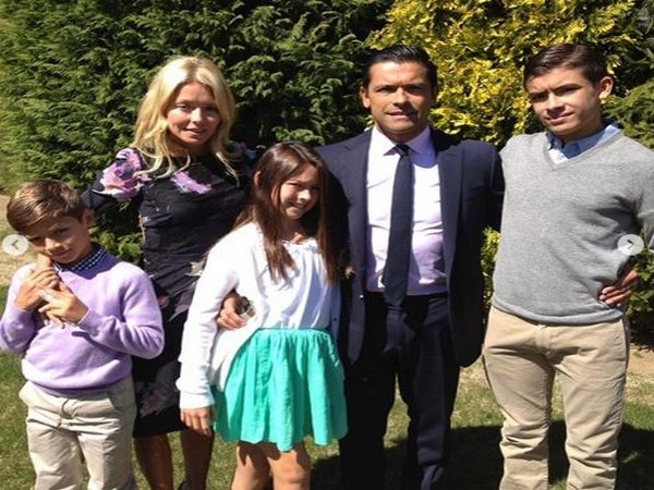 All About Kelly Ripa and Mark Consuelos' 3 Children