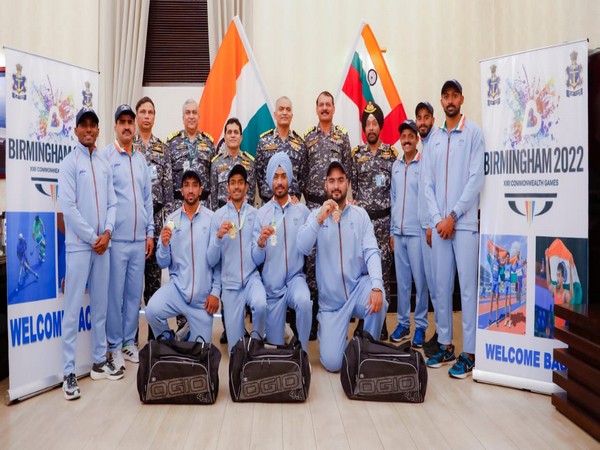 Chief of Naval Staff felicitates Indian Navy participants in Commonwealth Games 2022