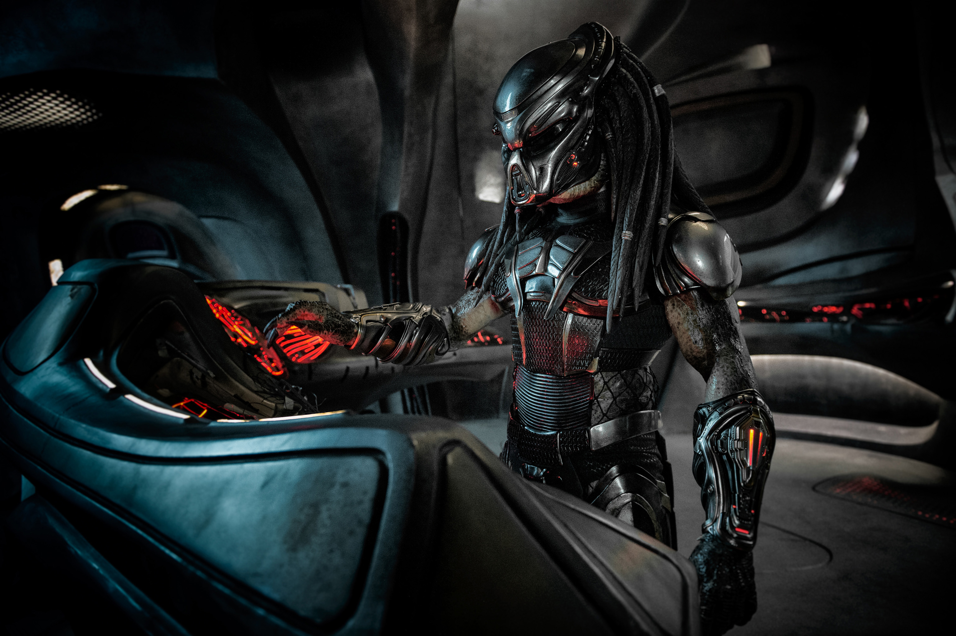 'The Predator' Movie Review and Rating: Muddled sci-fi action extravaganza