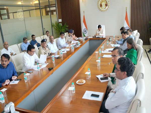 CM Yadav Leads Emergency Response Amidst Torrential Rains in Madhya Pradesh