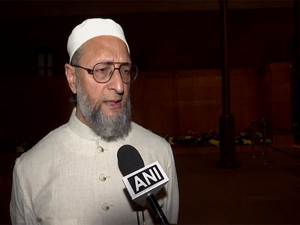 Owaisi Applauds Supreme Court's Halt on Religious Structure Surveys