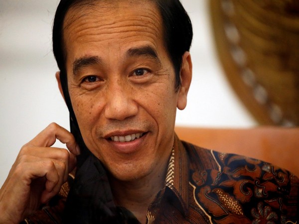 Indonesian President Joko Widodo receives Chinese COVID-19 vaccine shot