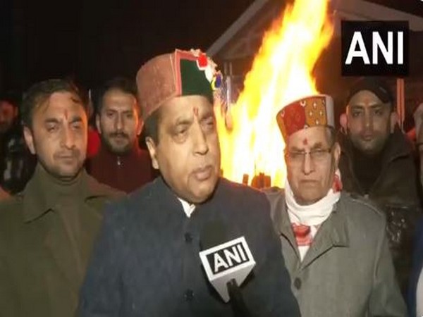 Jai Ram Thakur Celebrates Lohri, Emphasizes Unity in Himachal Pradesh