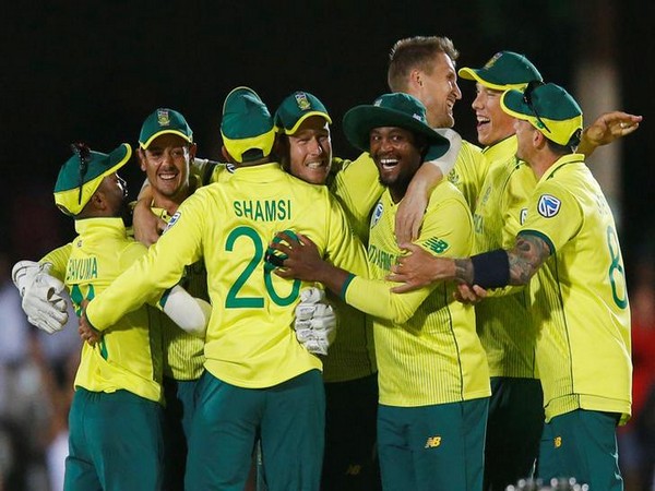 South Africa win first T20I thriller by 1 run as England collapses