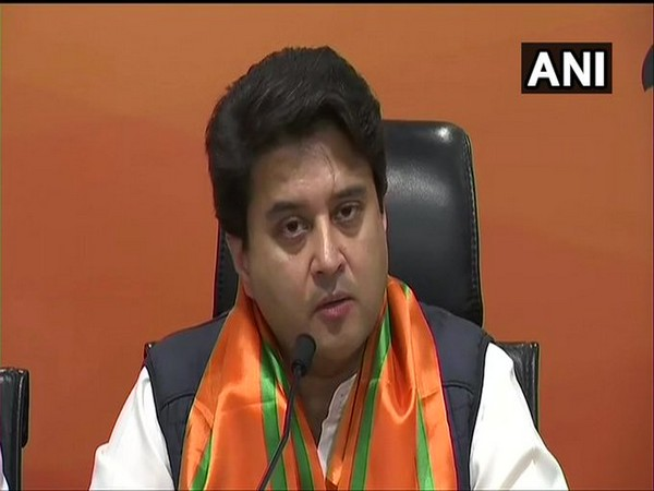 MP Economic Offences Wing reopens forgery case against Jyotiraditya Scindia