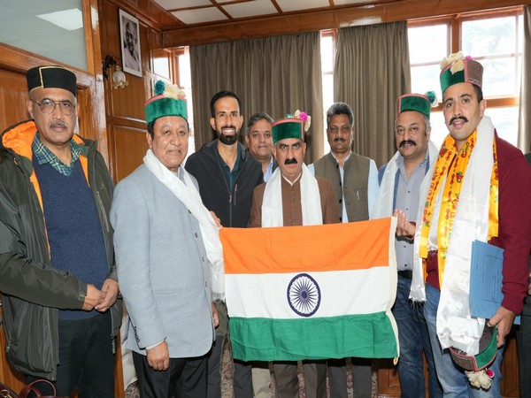 Man who scaled Everest in 2021 meets Sukhvinder Sukhu, CM calls him icon for adventure enthusiasts