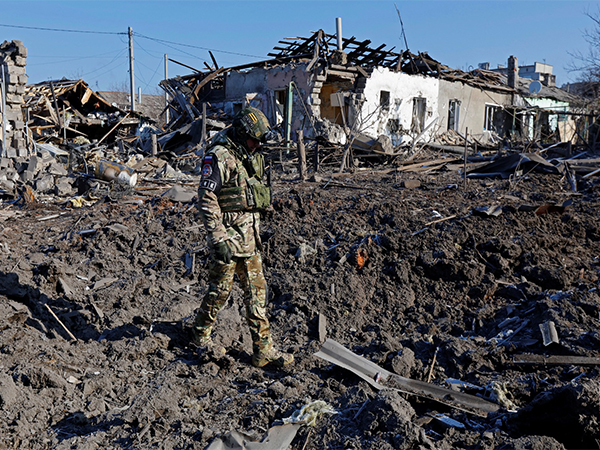 Russia claims thwarting attacks by pro-Ukrainian Russian forces on its territory