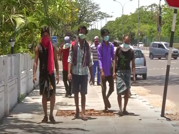 Migrants working in Madurai walk to Chennai to get train to Bihar
