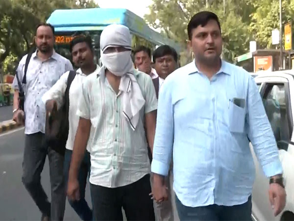 Delhi car showroom firing case: Second accused arrested from Kolkata 