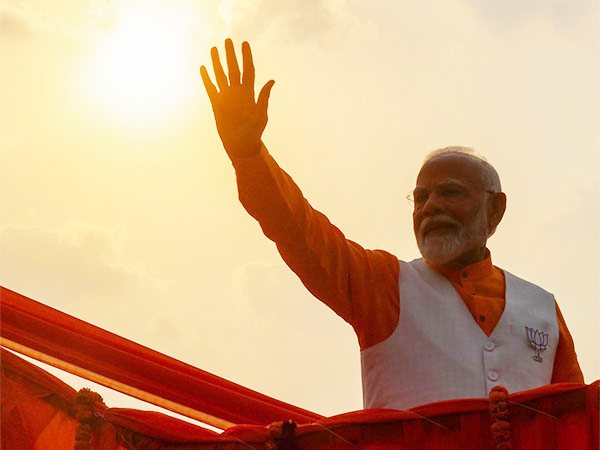 Ahead of nomination filing, PM Modi holds grand roadshow in Varanasi