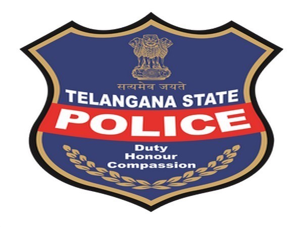 Cop comes to the aid of old woman in distress in Telangana
