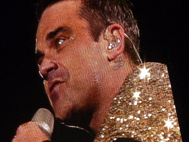Robbie Williams lived in haunted house