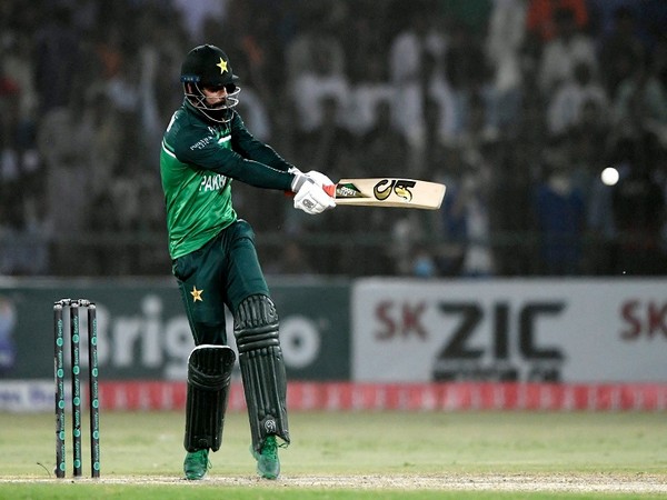 Lower middle-order shows fight as Pakistan complete ODI clean weep over West Indies