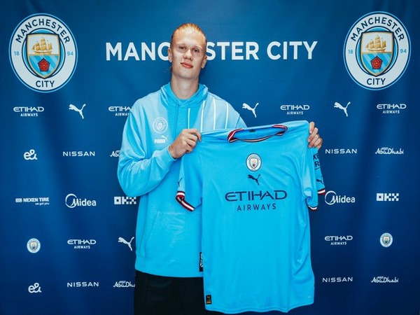Manchester City confirms signing of Erling Haaland