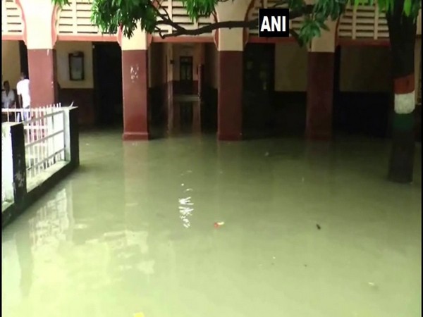 Deoria: Offices of District Magistrate, District Excise officer waterlogged due to heavy rain
