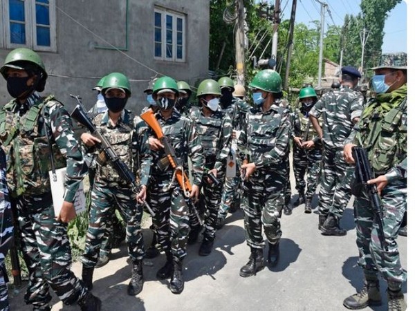 Chhattisgarh: 5 CRPF commandos injured in exchange of fire with Naxals