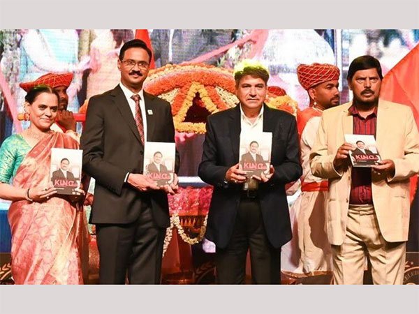 Masala King Dr Dhananjay Datar releases a special autobiography on his life and struggle