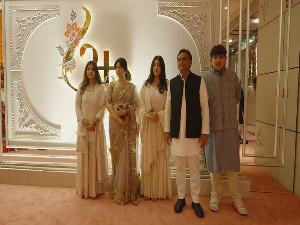 Samajwadi Party Leader Akhilesh Yadav and Family Graced Anant Ambani’s Star-Studded Wedding