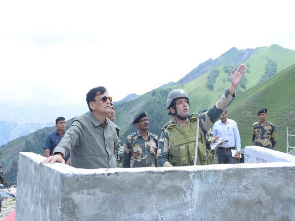 Nityanand Rai Inspects Security at 12,000 Feet on Indo-Pak Border