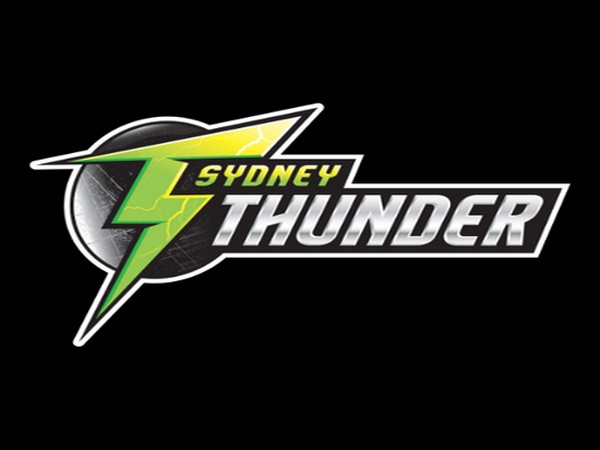 WBBL: Shabnim Ismail signs new deal with Sydney Thunder