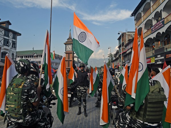 CRPF organises ‘Tiranga bike rally’ at Lal Chowk to commemorate ‘Azadi Ka Amrit Mahotsav’