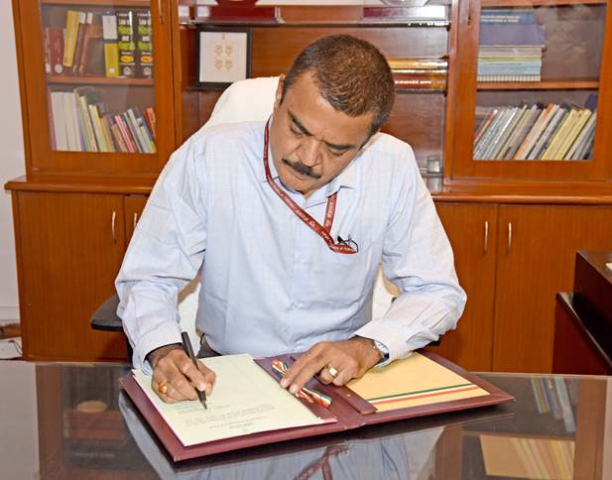 Sandeep Poundrik Assumes Charge as Secretary of Ministry of Steel