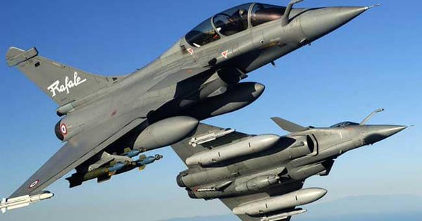 Amidst politics over Rafale deal, IAF chief says, govt took 'bold decision'