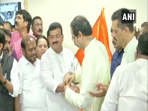 NCP's Konkan face Bhaskar Jadhav joins Shiv Sena 