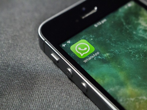 WhatsApp reportedly developing feature to transcribe voice notes