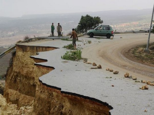 Over 5000 presumed dead after two dams collapse due to heavy rains in Libya 