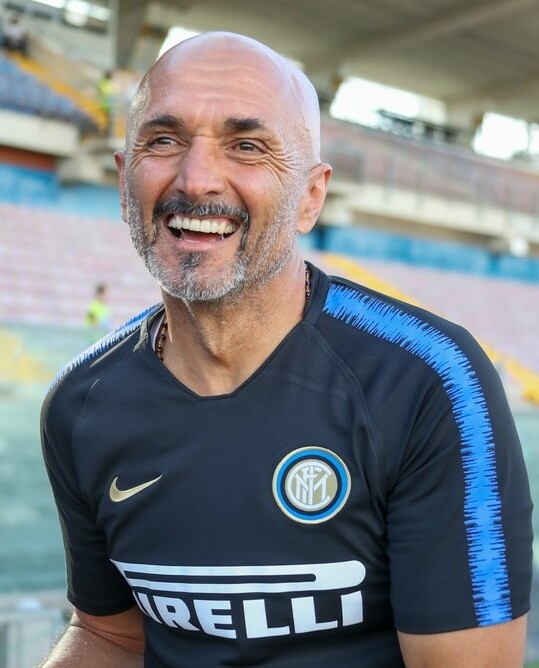 Soccer-Italian coach Spalletti takes responsibility for early exit from Euro 2024
