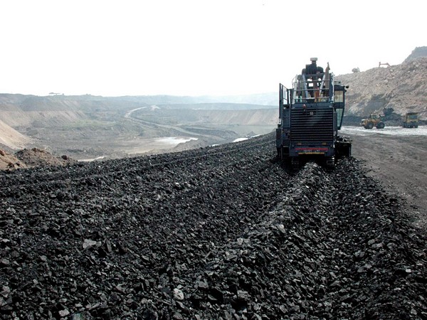 Govt to increase coal production to 2 million tonnes per day in a week's time