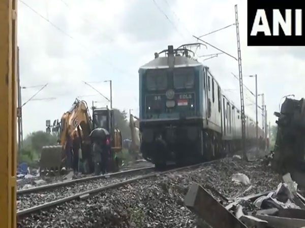 Swift Recovery: Southern Railways Restores Services After Kavaraipettai Incident