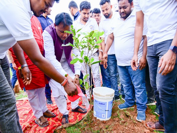 Odisha CM Plants Hope with 'Ek Ped Maa Ke Naam'