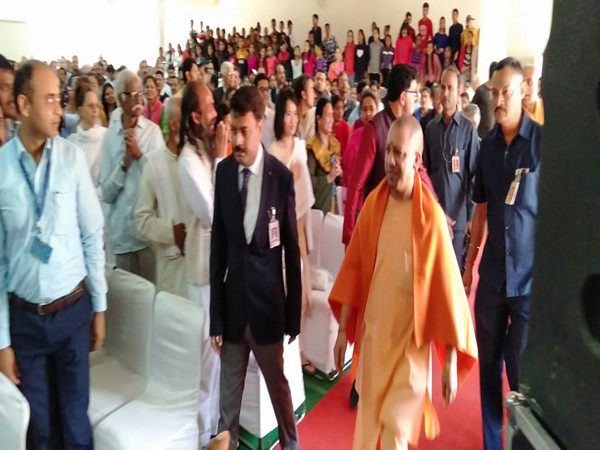UP CM attends Maha Samadhi ceremony in Dehradun